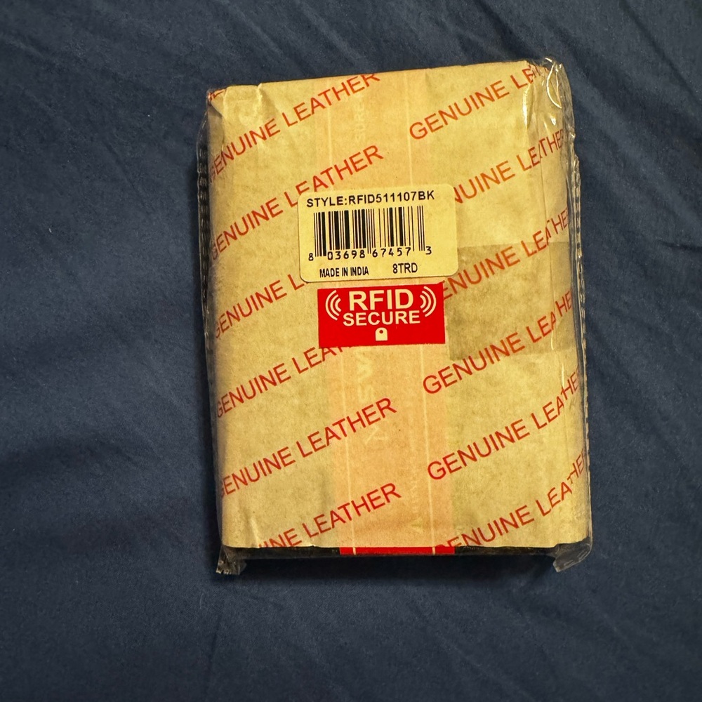 Swiss Tech Tan and Red Leather Wallet